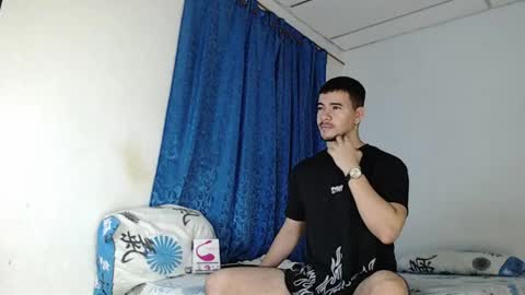 Snapshot of jeycob_happy97 chatting on 10, 1, 2025 Juan David online show from 10, 1, 2025