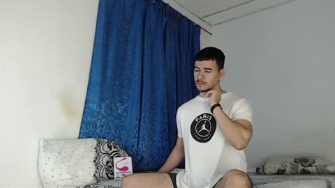 Snapshot of jeycob_happy97 chatting on 21, 1, 2025 Juan David online show from 21, 1, 2025