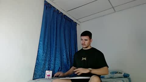 Snapshot of jeycob_happy97 chatting on 20, 2, 2025 Juan David online show from 20, 2, 2025