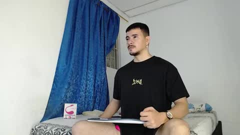 Snapshot of jeycob_happy97 chatting on 16, 10, 2025 Juan David online show from 16, 10, 2025