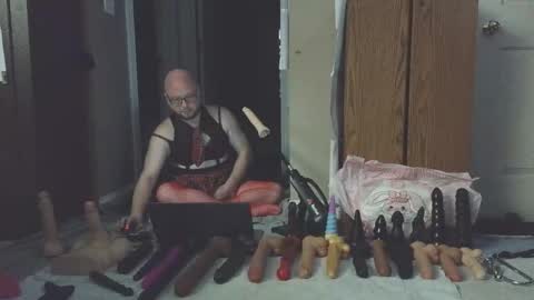 Snapshot of jghosty69 chatting on 5, 12, 2025 Nasty Cumslut online show from 5, 12, 2025