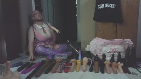 Snapshot of jghosty69 chatting on 1, 3, 2026 Nasty Cumslut online show from 1, 3, 2026