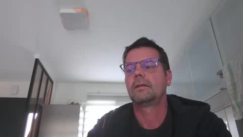Snapshot of jhmec44000 chatting on 19, 5, 2026 jhmec44000 online show from 19, 5, 2026