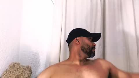 En moreno online show from 4, 2, 2026