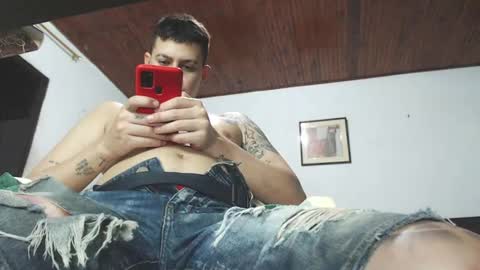 Snapshot of jhon_tommy chatting on 4, 12, 2024 jhon tommy online show from 4, 12, 2024