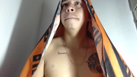 Snapshot of jhon_tommy chatting on 21, 10, 2025 jhon tommy online show from 21, 10, 2025