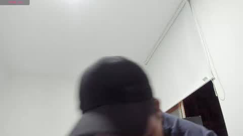 Snapshot of jhonatan_morales_s chatting on 2, 8, 2026 jhonatan_morales_s online show from 2, 8, 2026