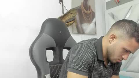 jhonny online show from 15, 12, 2024