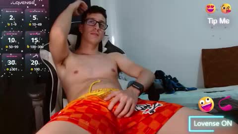 Snapshot of jhonny_hot_s chatting on 17, 9, 2025 Jhonny independent model online show from 17, 9, 2025