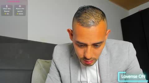 Jhony Alzate online show from 7, 2, 2026