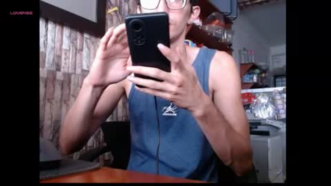 jhosuamoore2 online show from 17, 7, 2026