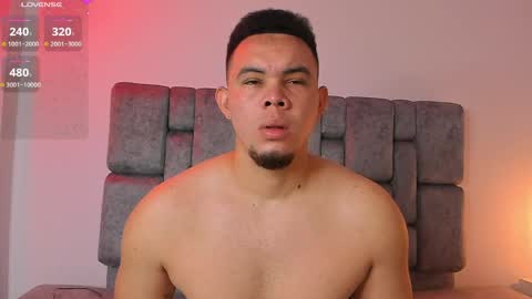 Jhonatan80  online show from 17, 4, 2026