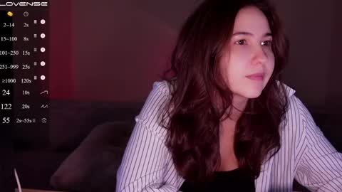 jia_lisaa online show from 7, 6, 2026