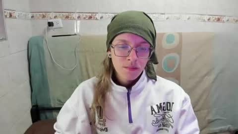 Snapshot of jinnbook chatting on 11, 7, 2026 JinnBook online show from 11, 7, 2026
