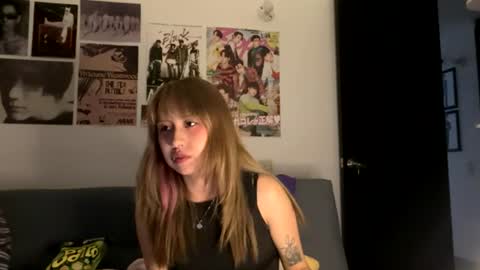 Minaa  online show from 25, 7, 2026