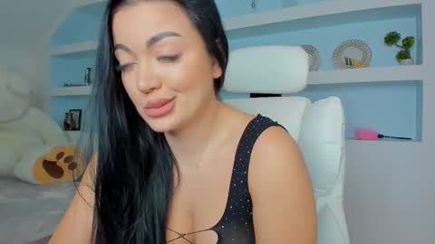 Juliee online show from 15, 11, 2025