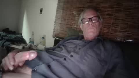 jizzmitten5 online show from 17, 9, 2025