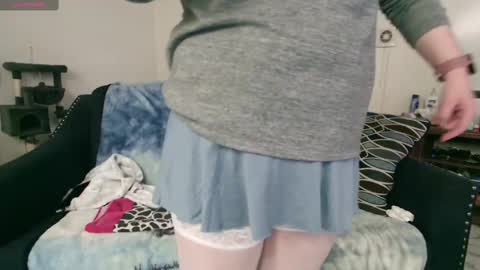 Nicole  Allen online show from 16, 2, 2025