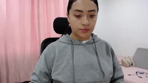 Snapshot of jjulietha95 chatting on 16, 2, 2025 Julieta online show from 16, 2, 2025