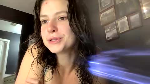 Snapshot of jlynn1997 chatting on 9, 6, 2026 jlynn1997 online show from 9, 6, 2026