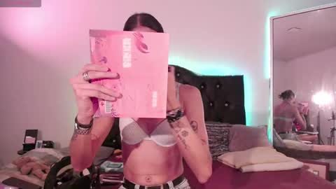 Joa Isaza     online show from 16, 1, 2026