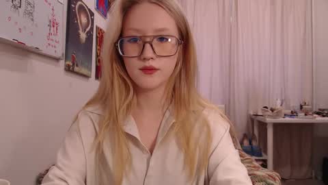 joan_kiss online show from 1, 10, 2025