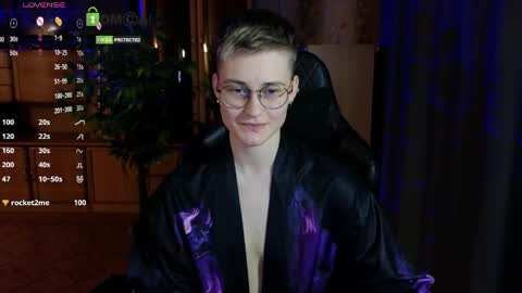 Snapshot of joan_night chatting on 20, 4, 2026 J online show from 20, 4, 2026