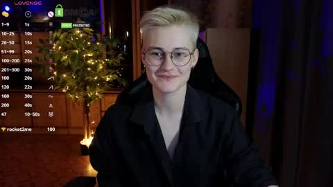 Snapshot of joan_night chatting on 4, 5, 2026 J online show from 4, 5, 2026