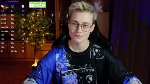 Snapshot of joan_night chatting on 9, 6, 2026 J online show from 9, 6, 2026