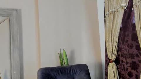 Snapshot of joan_saenz chatting on 13, 2, 2025 JOAN SAENZ online show from 13, 2, 2025