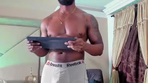 Snapshot of joan_saenz chatting on 17, 2, 2025 JOAN SAENZ online show from 17, 2, 2025