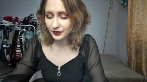 Joannatompson online show from 7, 2, 2025