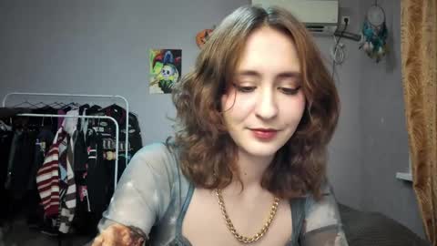 Joannatompson online show from 8, 3, 2025