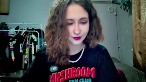 Joannatompson online show from 15, 9, 2025