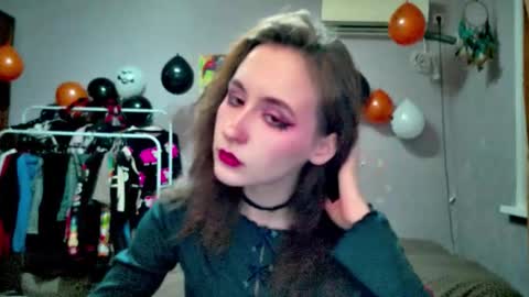 Joannatompson online show from 16, 10, 2025