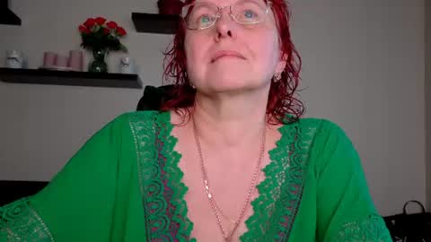 Snapshot of joannaandneighbour chatting on 21, 6, 2026 Joanna and Greg online show from 21, 6, 2026