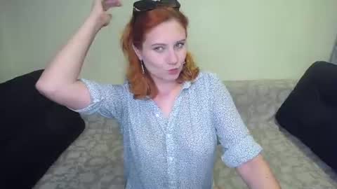 Snapshot of joanne_star chatting on 13, 7, 2026 SweetGinger online show from 13, 7, 2026