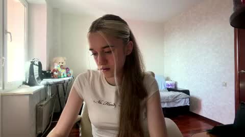 Snapshot of jodeefluty chatting on 30, 6, 2026 Alice online show from 30, 6, 2026
