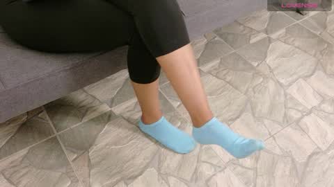 Jhulia online show from 9, 4, 2026