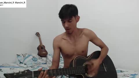 Snapshot of johan_mancini_r chatting on 4, 1, 2025 johan_mancini_r online show from 4, 1, 2025