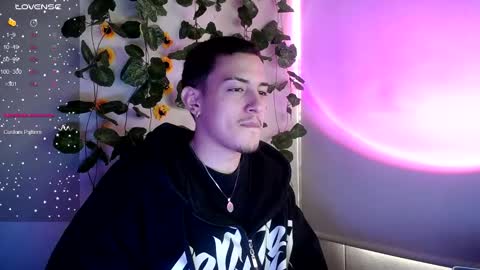 johan_parker222 online show from 17, 9, 2025