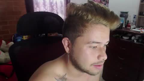 JOHAN independient model online show from 29, 10, 2025