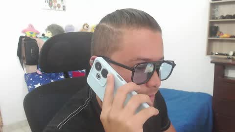 Snapshot of johanleonsweetboy chatting on 5, 6, 2026 JOHAN independient model online show from 5, 6, 2026