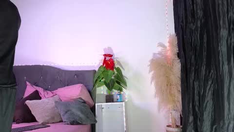 John  online show from 22, 3, 2026