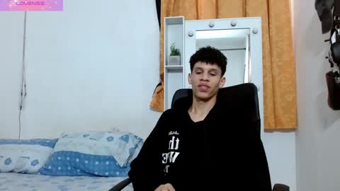 Snapshot of john_ssnow29 chatting on 2, 12, 2024 john_ssnow29 online show from 2, 12, 2024