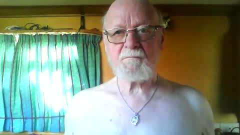 johnjuly1948 online show from 19, 4, 2026