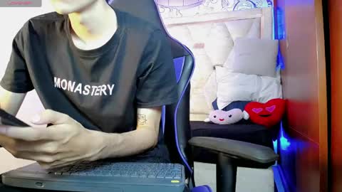 johnny_cagee online show from 8, 3, 2026