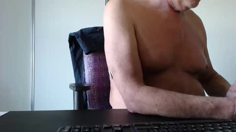 Snapshot of johnny_walker14 chatting on 29, 4, 2026 johnny_walker14 online show from 29, 4, 2026
