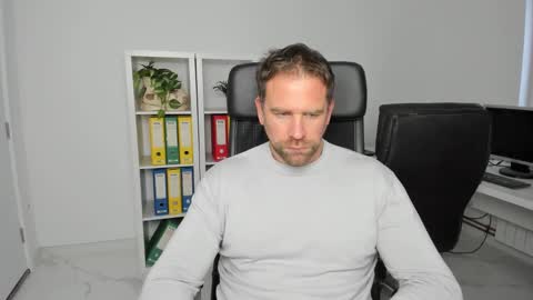 johnnydough82 online show from 3, 12, 2024