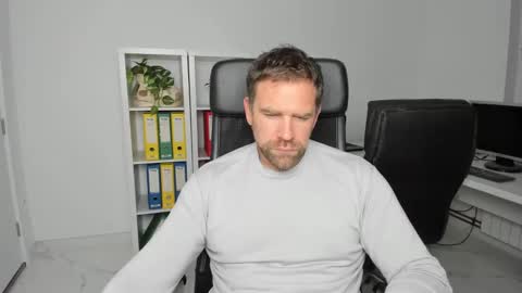 johnnydough82 online show from 4, 12, 2024